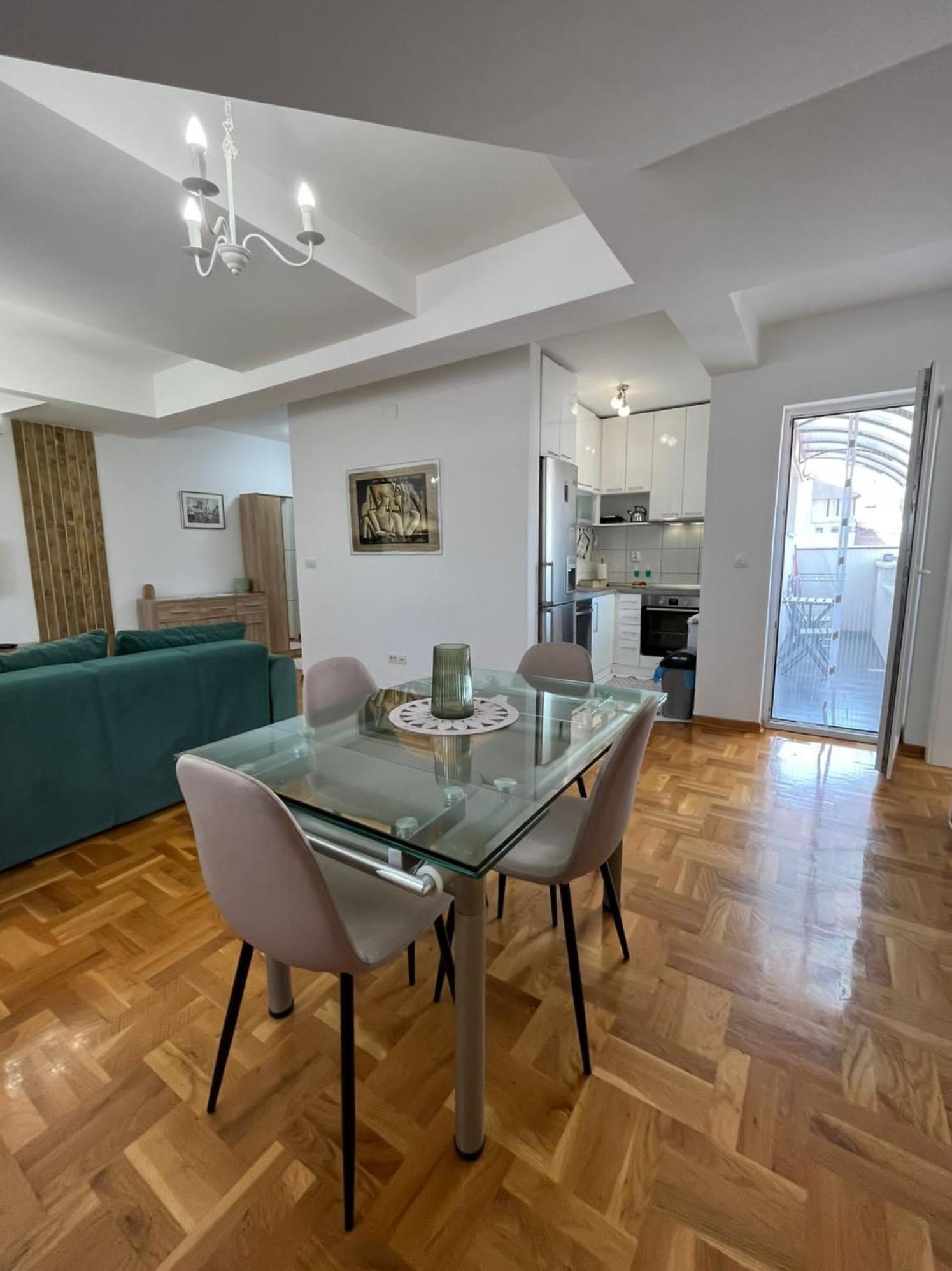 Apartman Mia Centar Kruševac Zewnętrze zdjęcie
