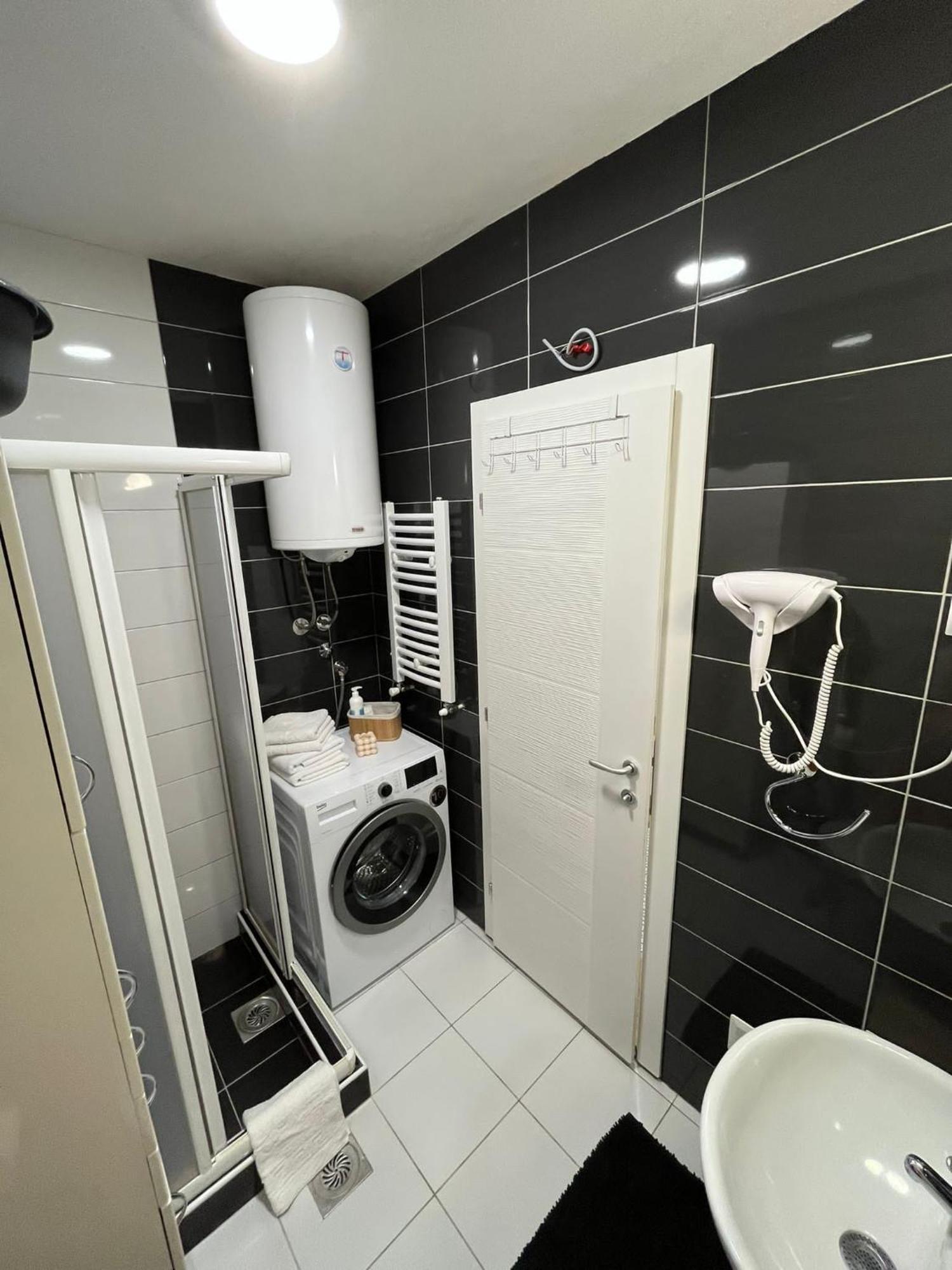 Apartman Mia Centar Kruševac Zewnętrze zdjęcie