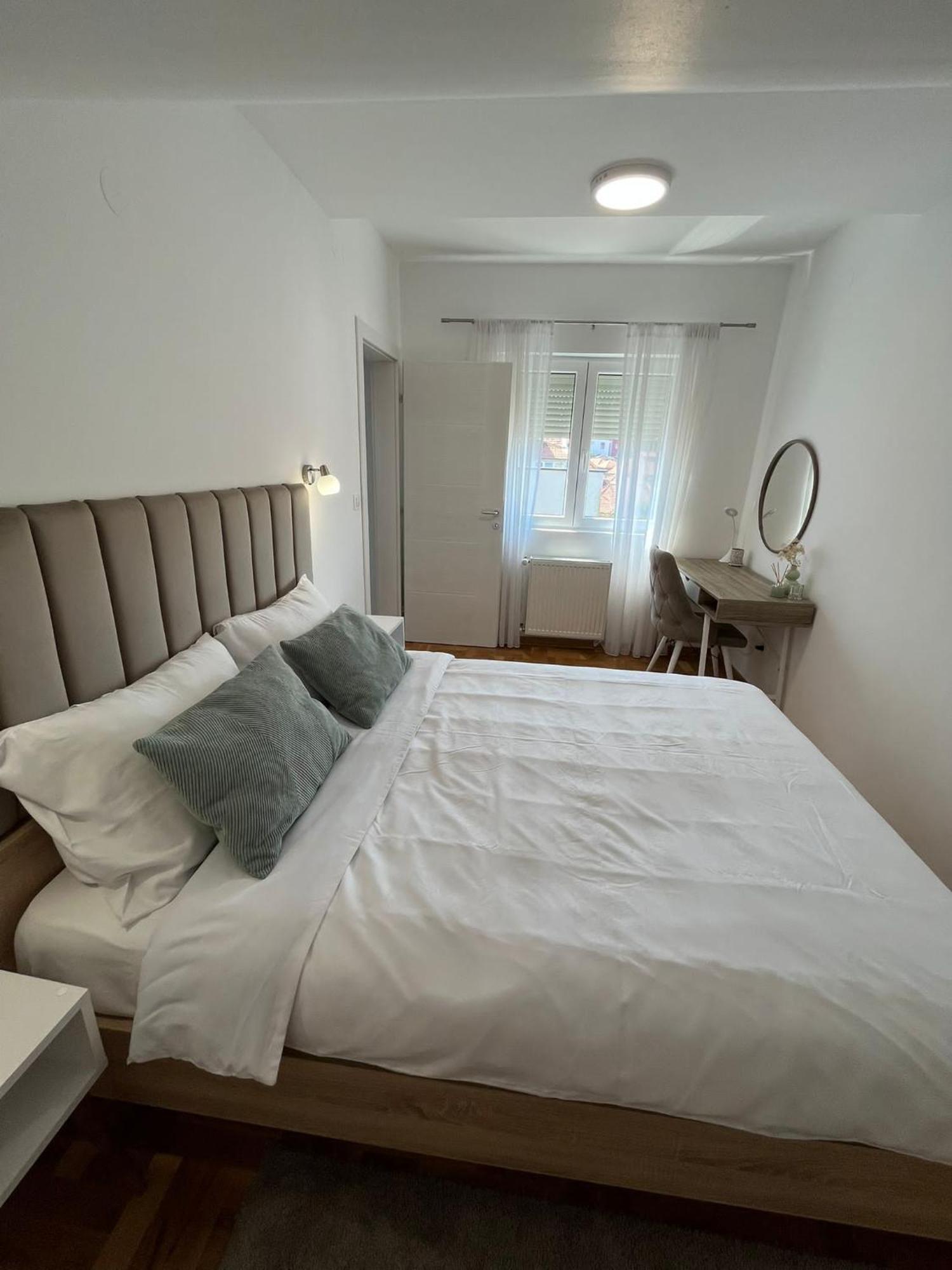 Apartman Mia Centar Kruševac Zewnętrze zdjęcie
